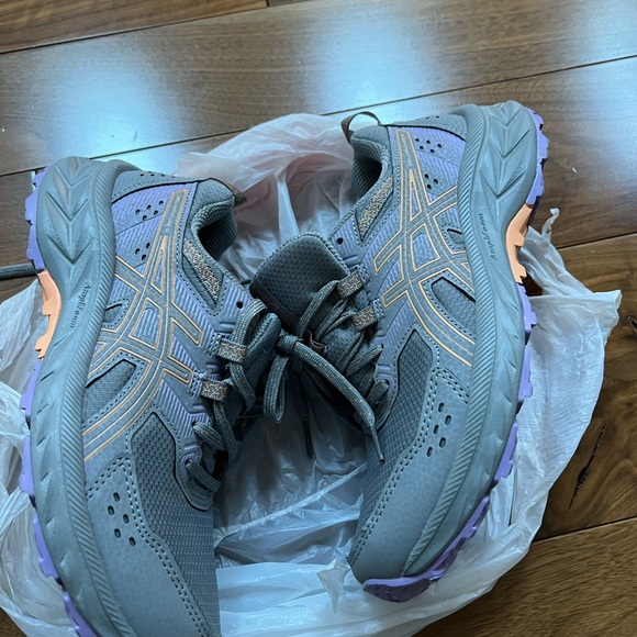 ASICS sneakers - Picture 4 of 10